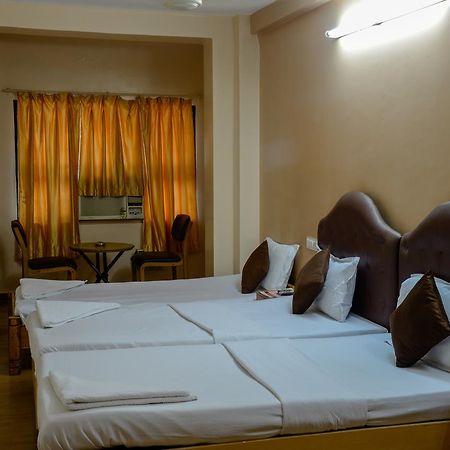 Hôtel Oyo 14933 Rpr Residency à Chennai Extérieur photo