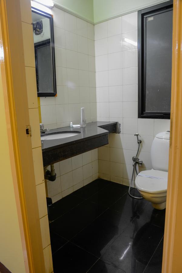 Hôtel Oyo 14933 Rpr Residency à Chennai Extérieur photo