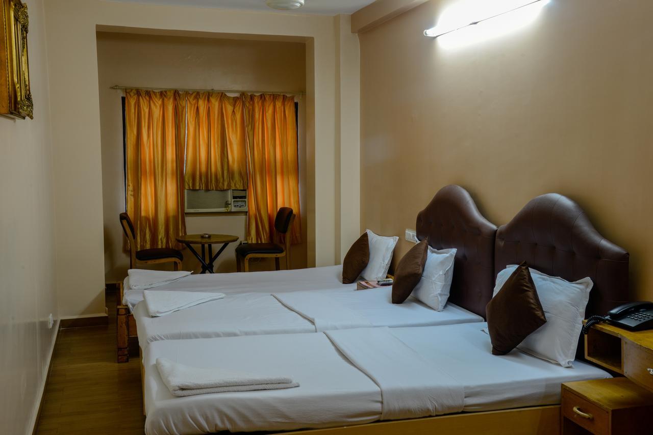 Hôtel Oyo 14933 Rpr Residency à Chennai Extérieur photo