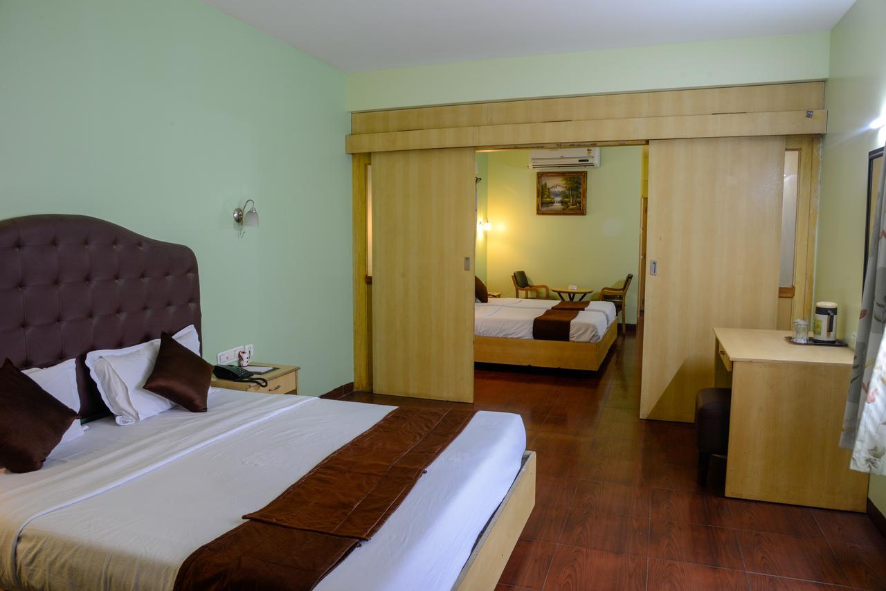 Hôtel Oyo 14933 Rpr Residency à Chennai Extérieur photo