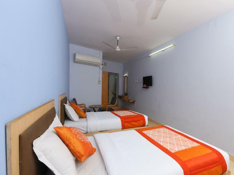 Hôtel Oyo 14933 Rpr Residency à Chennai Extérieur photo