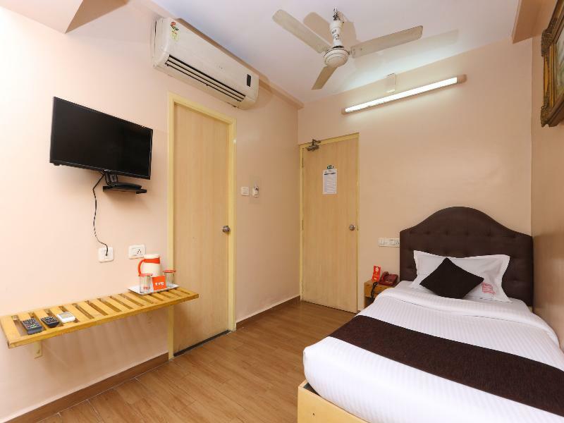 Hôtel Oyo 14933 Rpr Residency à Chennai Extérieur photo
